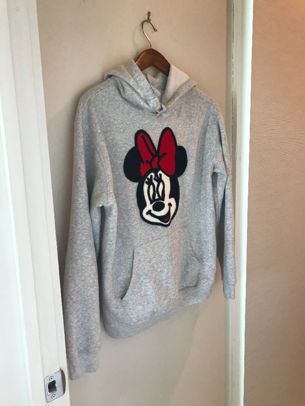 DISNEY MINNIE MOUSE HOODED SWEATSHIRT GRAY SIZE M